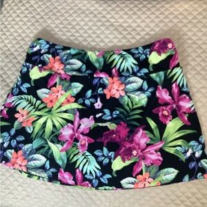 Tommy Bahama Coastal Gardens Floral Skort - Small - NWOT